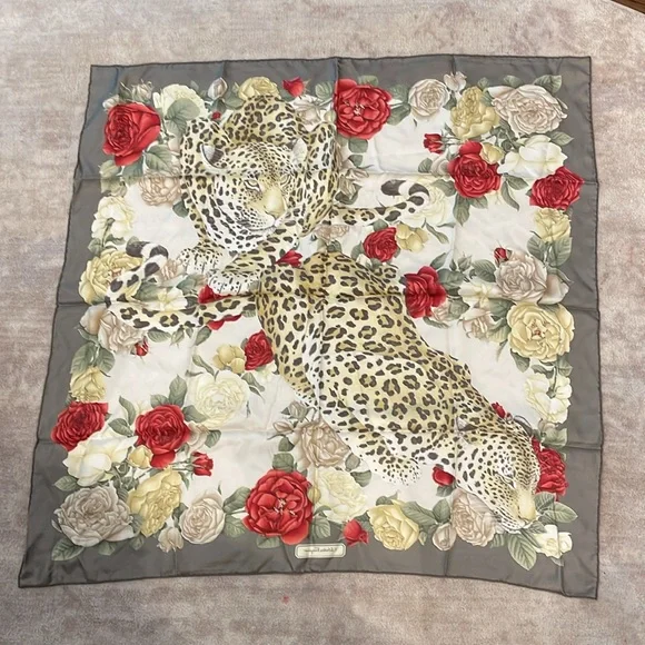 Salvatore Ferragamo silk scarf 33.75 inches X 33.75 inches - Picture 8 of 9